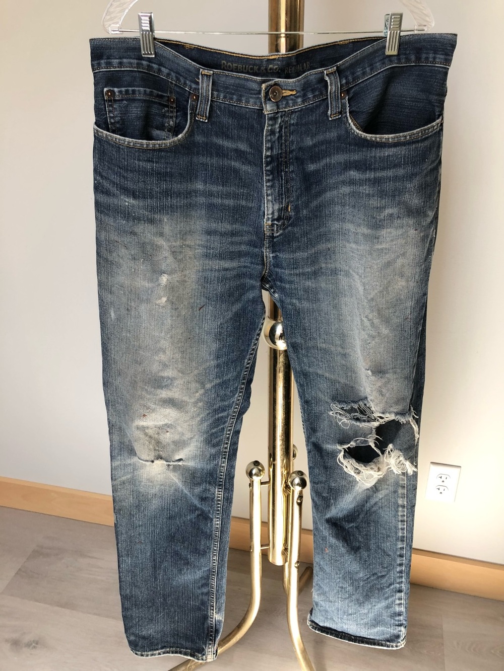 Roebuck Destroyed Blue Jeans Size 36 x 34